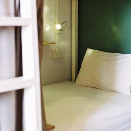 Baan Baan Hostel - Sha Plus Phuket Exteriör bild