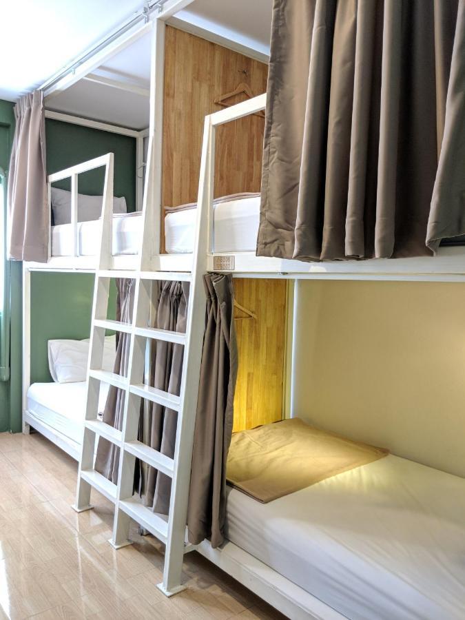 Baan Baan Hostel - Sha Plus Phuket Exteriör bild