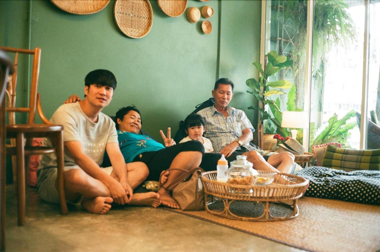 Baan Baan Hostel - Sha Plus Phuket Exteriör bild